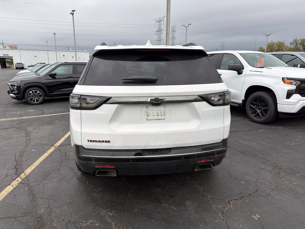 Used 2021 Chevrolet Traverse Premier w/ Redline Edition FWD image 4