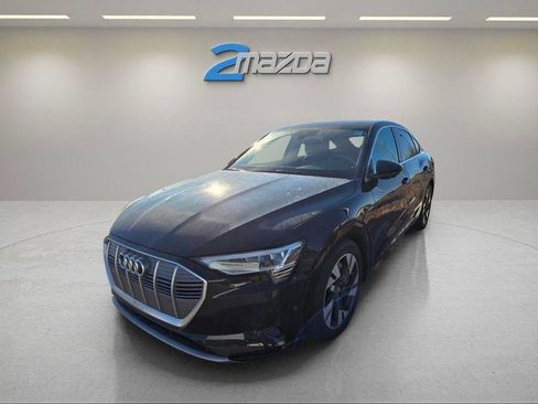 Used 2020 Audi e-tron Premium Plus image 1