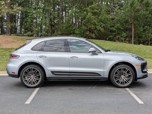 Certified 2026 Porsche Macan AWD/4WD image 25