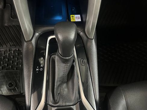 Used 2022 Toyota Corolla Cross XLE AWD/4WD image 17