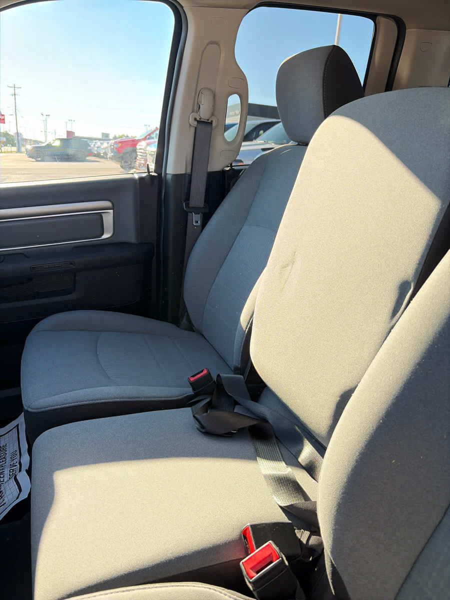 Used 2024 RAM 1500 Classic SLT AWD/4WD image 26