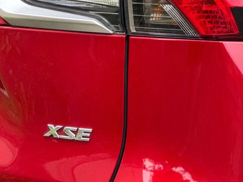 Used 2021 Toyota RAV4 XSE w/ Weather Package AWD/4WD image 7