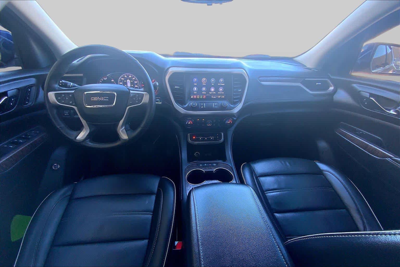 Used 2023 GMC Acadia Denali w/ Denali Ultimate Package FWD image 16