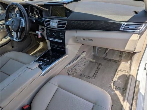 Used 2016 Mercedes-Benz E 350 4MATIC Wagon image 23