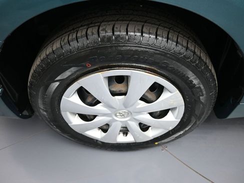 Used 2010 Toyota Corolla LE FWD image 14