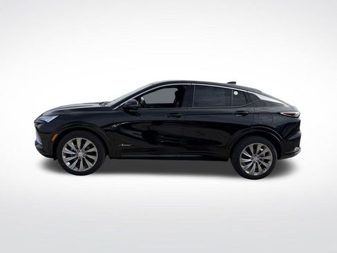 New 2026 Buick Envista Avenir image 2