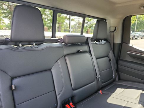 Certified 2023 GMC Sierra 1500 SLT w/ SLT Premium Plus Package AWD/4WD image 11