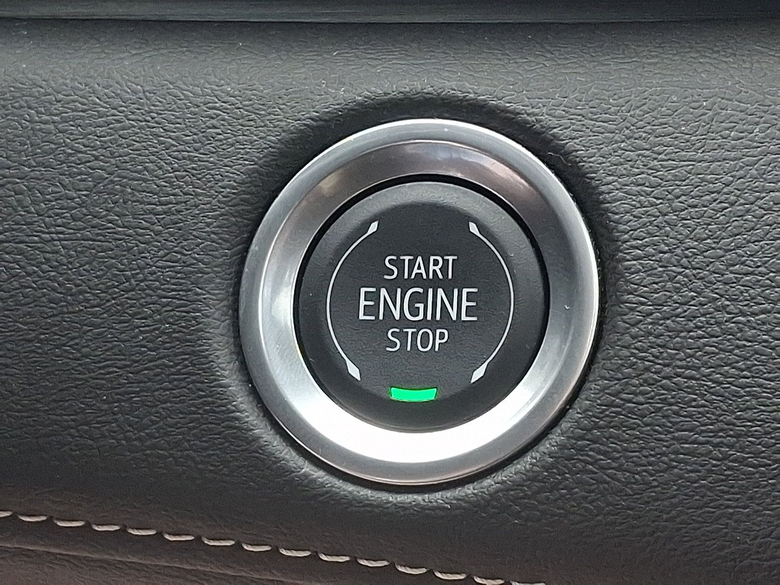 Certified 2024 Cadillac Escalade Premium Luxury AWD/4WD image 23