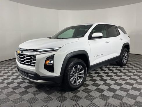 Used 2025 Chevrolet Equinox LT image 5