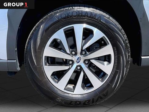 Used 2024 Subaru Outback Premium AWD/4WD image 11