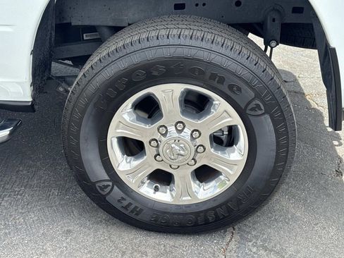 Used 2025 RAM 2500 Big Horn AWD/4WD image 30