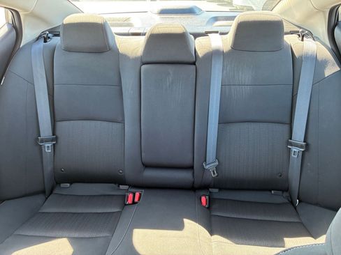 Used 2025 Nissan Altima 2.5 SV image 38