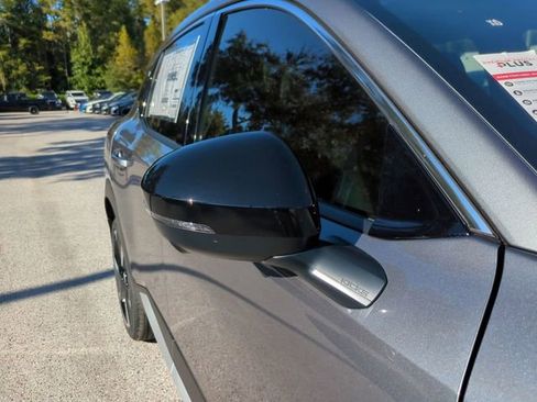 New 2026 Nissan Kicks SR image 12