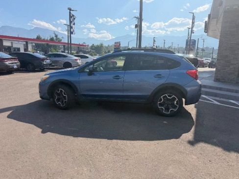 Used 2014 Subaru Crosstrek 2.0i Limited AWD/4WD image 4