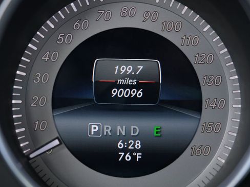 Used 2014 Mercedes-Benz C 250 Sedan image 67