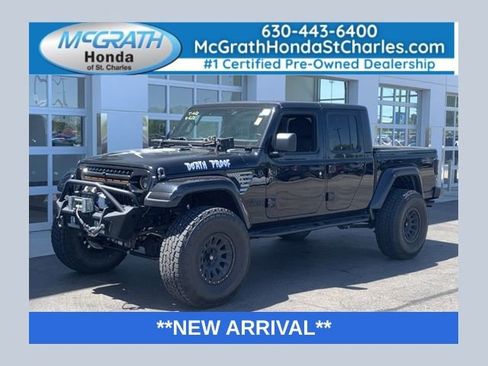 Used 2020 Jeep Gladiator Sport AWD/4WD image 1