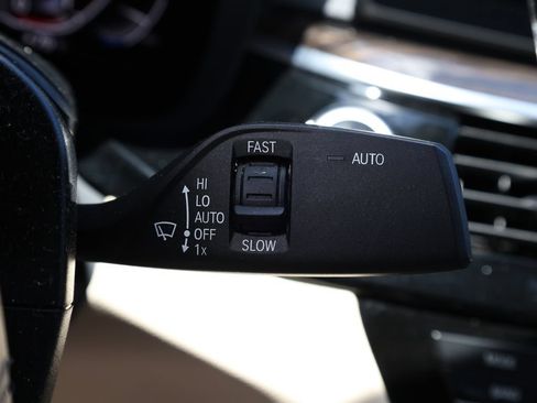 Used 2021 BMW 530i xDrive AWD/4WD image 43