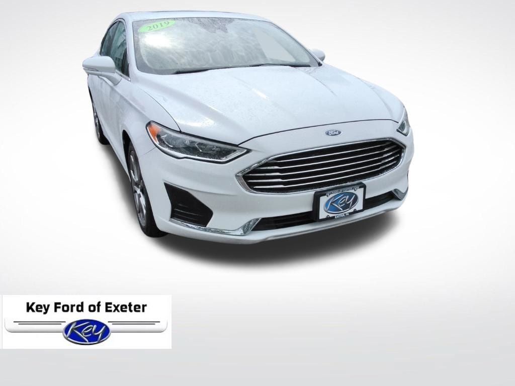 Used 2019 Ford Fusion SEL FWD image 2