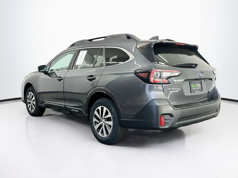 Used 2022 Subaru Outback Premium AWD/4WD image 5
