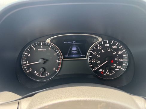 Used 2020 Nissan Pathfinder S AWD/4WD image 23