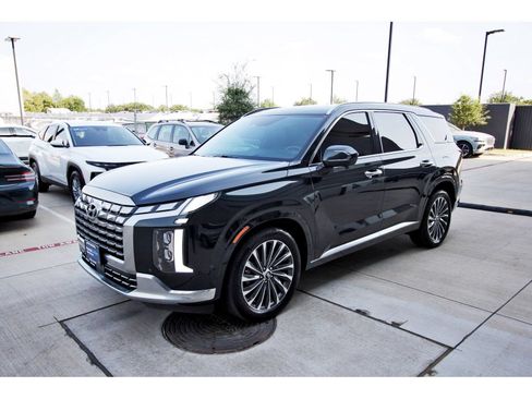 Certified 2024 Hyundai Palisade Calligraphy AWD/4WD image 3