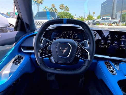 Used 2021 Chevrolet Corvette Stingray Premium Cpe w/ Z51 Performance Package RWD image 7