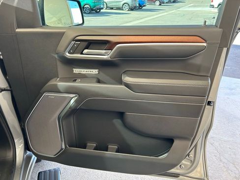 Used 2024 GMC Sierra 1500 Denali w/ Denali Reserve Package image 15