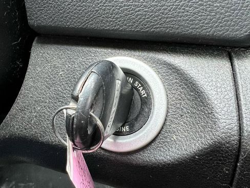 Used 2017 RAM 1500 Tradesman w/ Power & Remote Entry Group image 13