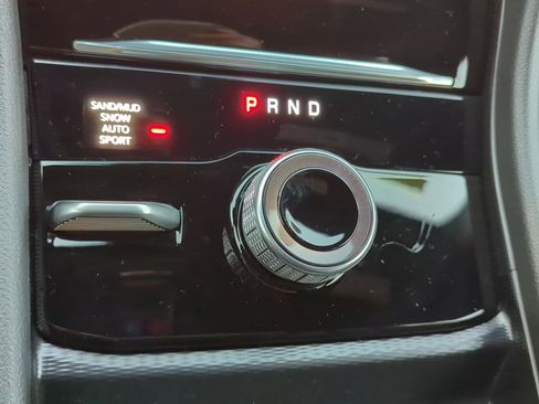 New 2025 Jeep Grand Cherokee L Limited w/ Trailer Tow Package image 28