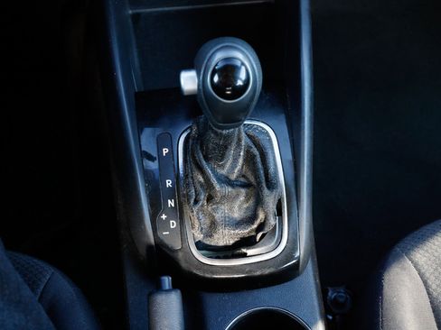 Used 2012 Kia Forte EX image 36