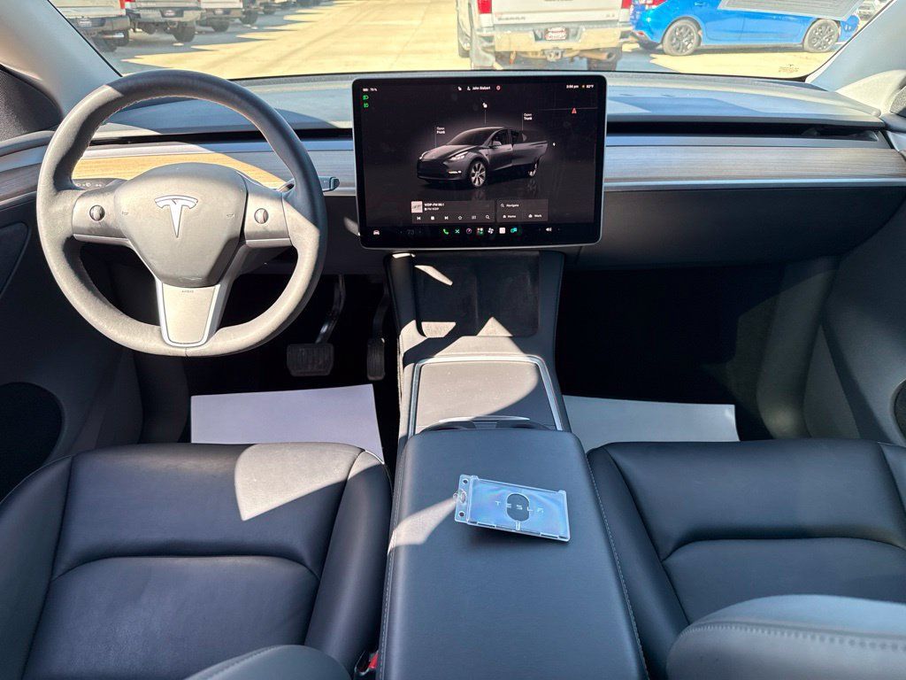 Used 2023 Tesla Model Y Long Range AWD/4WD image 36