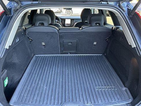 Used 2024 Volvo XC60 B5 Plus w/ Protection Package Premier AWD/4WD image 17