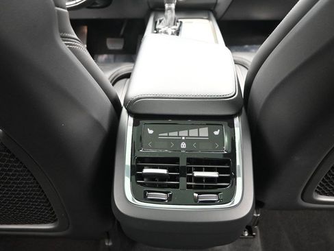 Used 2021 Volvo XC60 T5 Inscription w/ Advanced Package FWD image 18