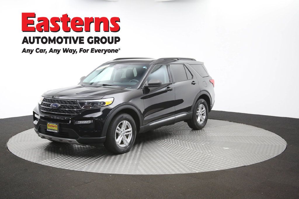 Used 2022 Ford Explorer XLT w/ Equipment Group 202A AWD/4WD image 52
