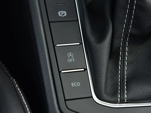 New 2026 Volkswagen Jetta SE FWD image 18
