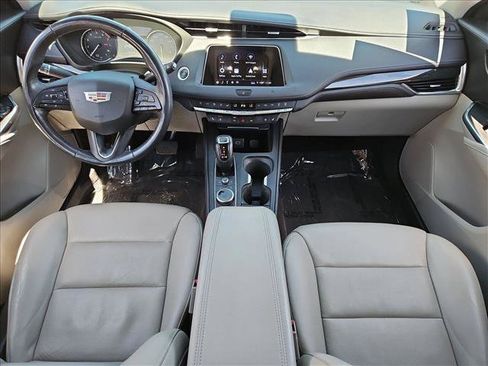 Used 2019 Cadillac XT4 Premium Luxury FWD image 17