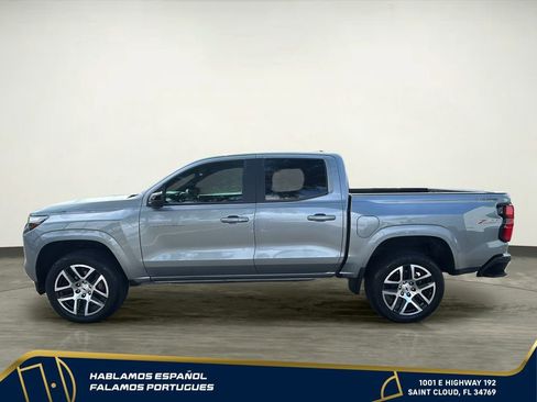 Certified 2024 Chevrolet Colorado Z71 w/ Z71 Convenience Package 2 AWD/4WD image 3