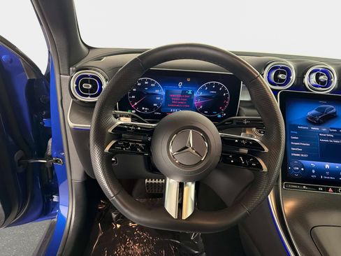Used 2025 Mercedes-Benz GLC 300 4MATIC w/ AMG Line image 39