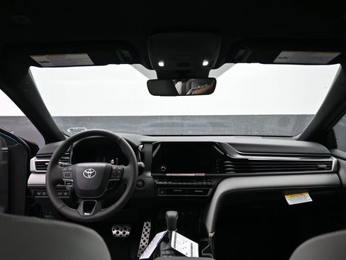 New 2026 Toyota Camry SE image 10