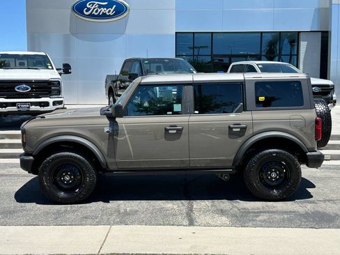 New 2026 Ford Bronco Big Bend w/ Black Diamond Package AWD/4WD image 3