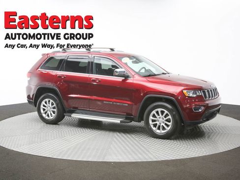 Used 2021 Jeep Grand Cherokee Laredo w/ Security & Convenience Group image 47