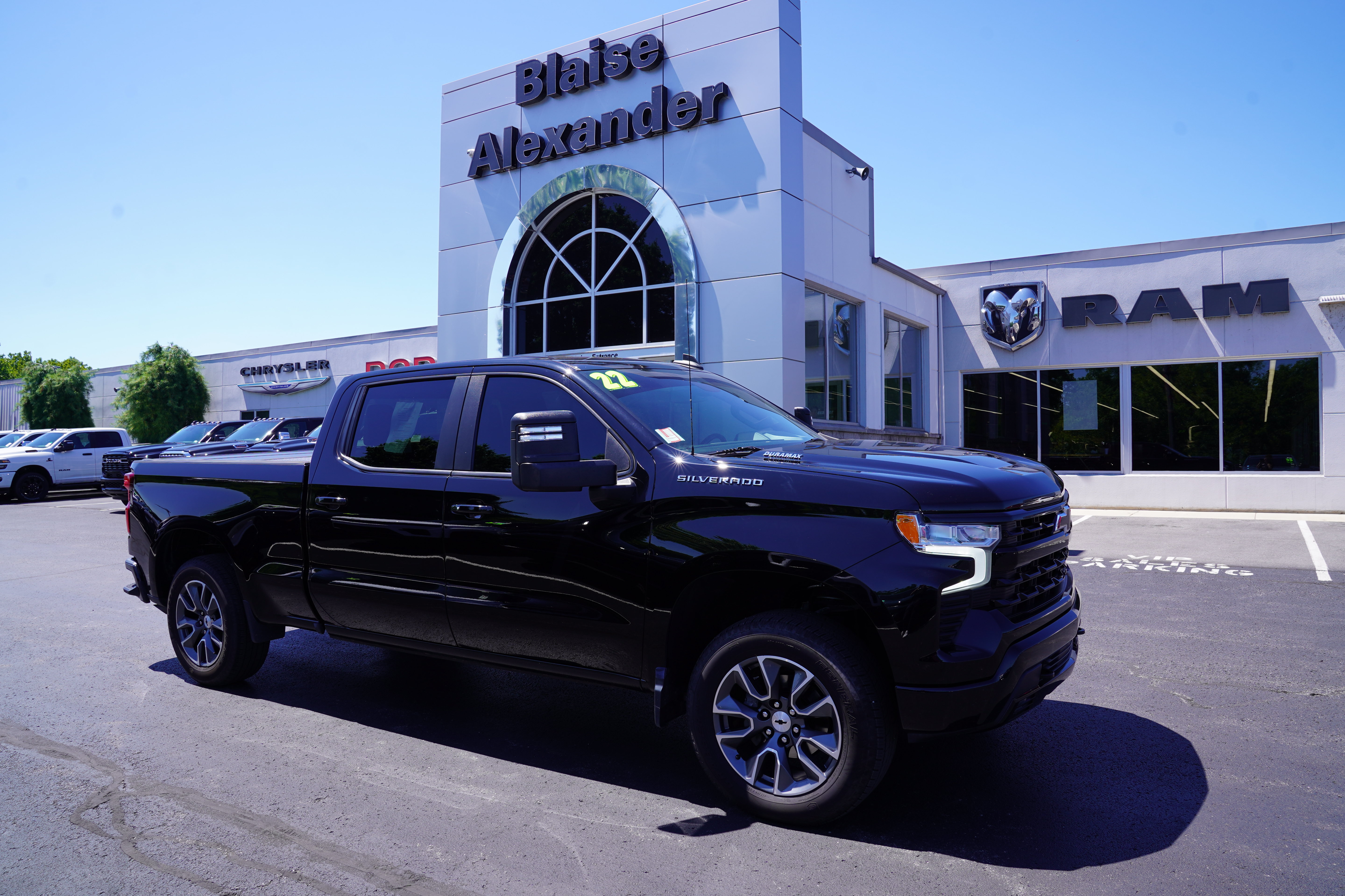 Used 2022 Chevrolet Silverado 1500 RST AWD/4WD image 1
