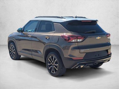 Used 2022 Chevrolet TrailBlazer ACTIV w/ Technology Package image 7