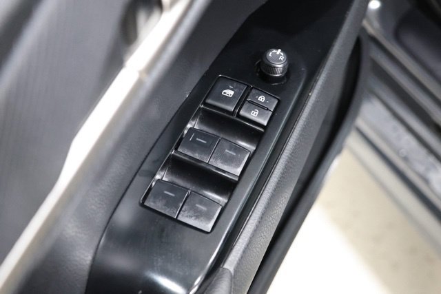 Used 2025 Toyota Camry SE FWD image 18