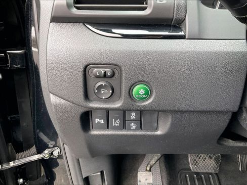 Used 2018 Honda Pilot Elite image 28