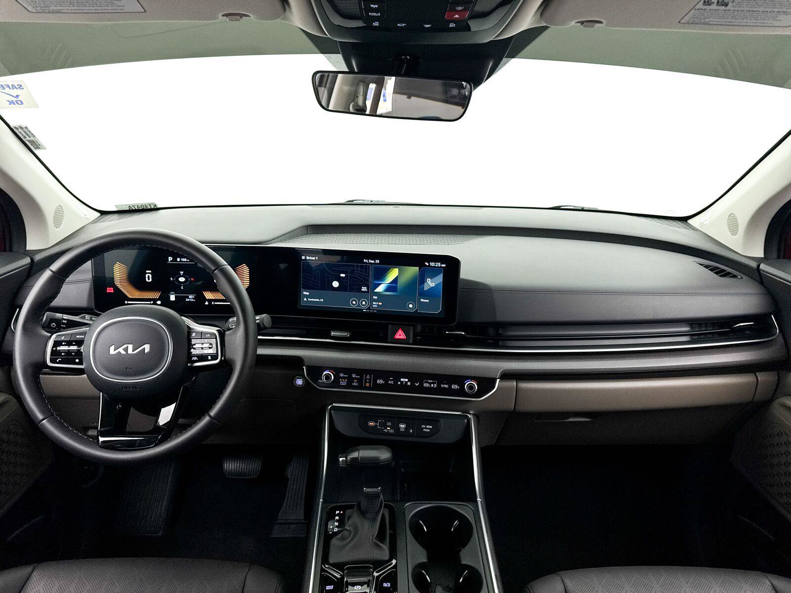 Certified 2026 Kia Carnival EX FWD image 22
