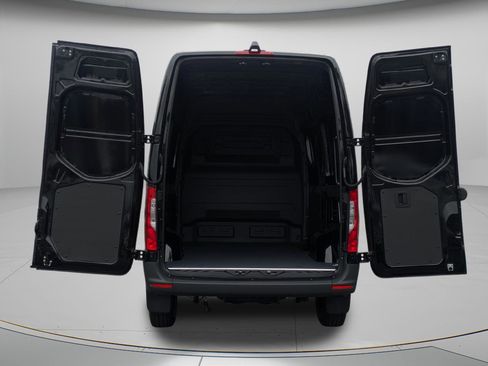 New 2026 Mercedes-Benz Sprinter 2500 image 9