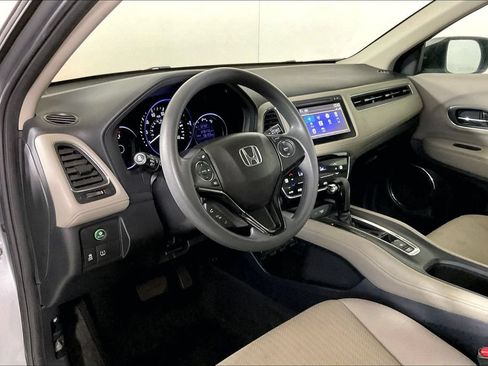 Used 2018 Honda HR-V EX image 14