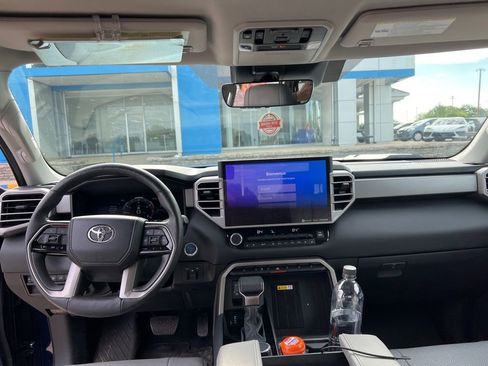 Used 2023 Toyota Tundra Limited w/ Power Package AWD/4WD image 7