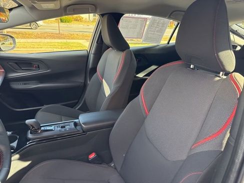 Certified 2024 Toyota Prius Prime SE image 20